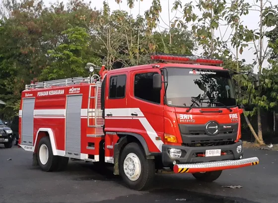 FIRE TRUCK FT DOUBLE AGEN (WATER+FOAM) 3 fire_truck_4000__6000_l_double_cabin_7