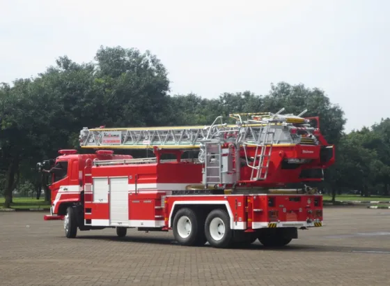 FIRE LADDER TELESCOPIC LADDER 6 img_4989